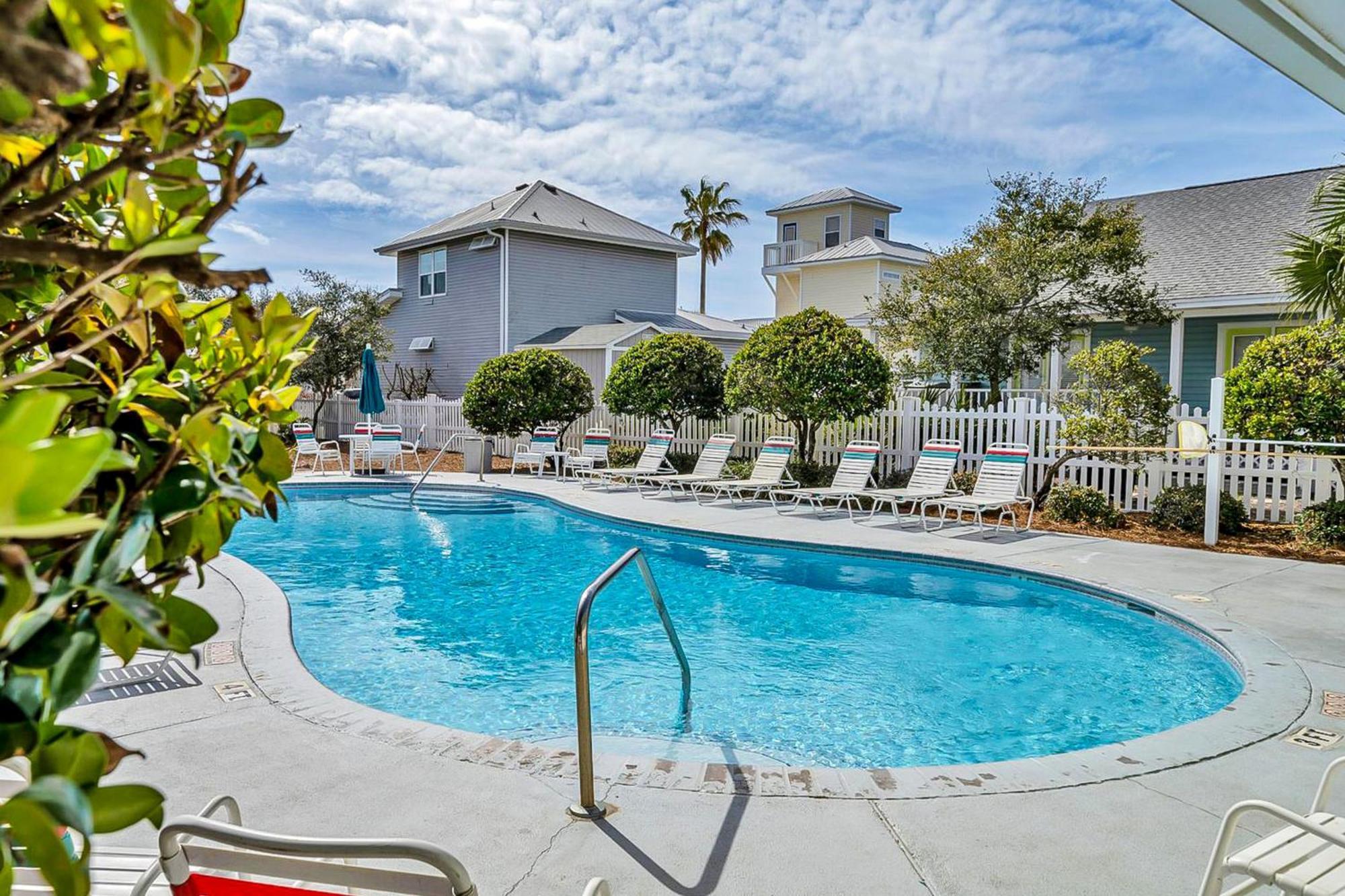 Cottages Of Crystal Beach Sea La Vie Destin Bagian luar foto